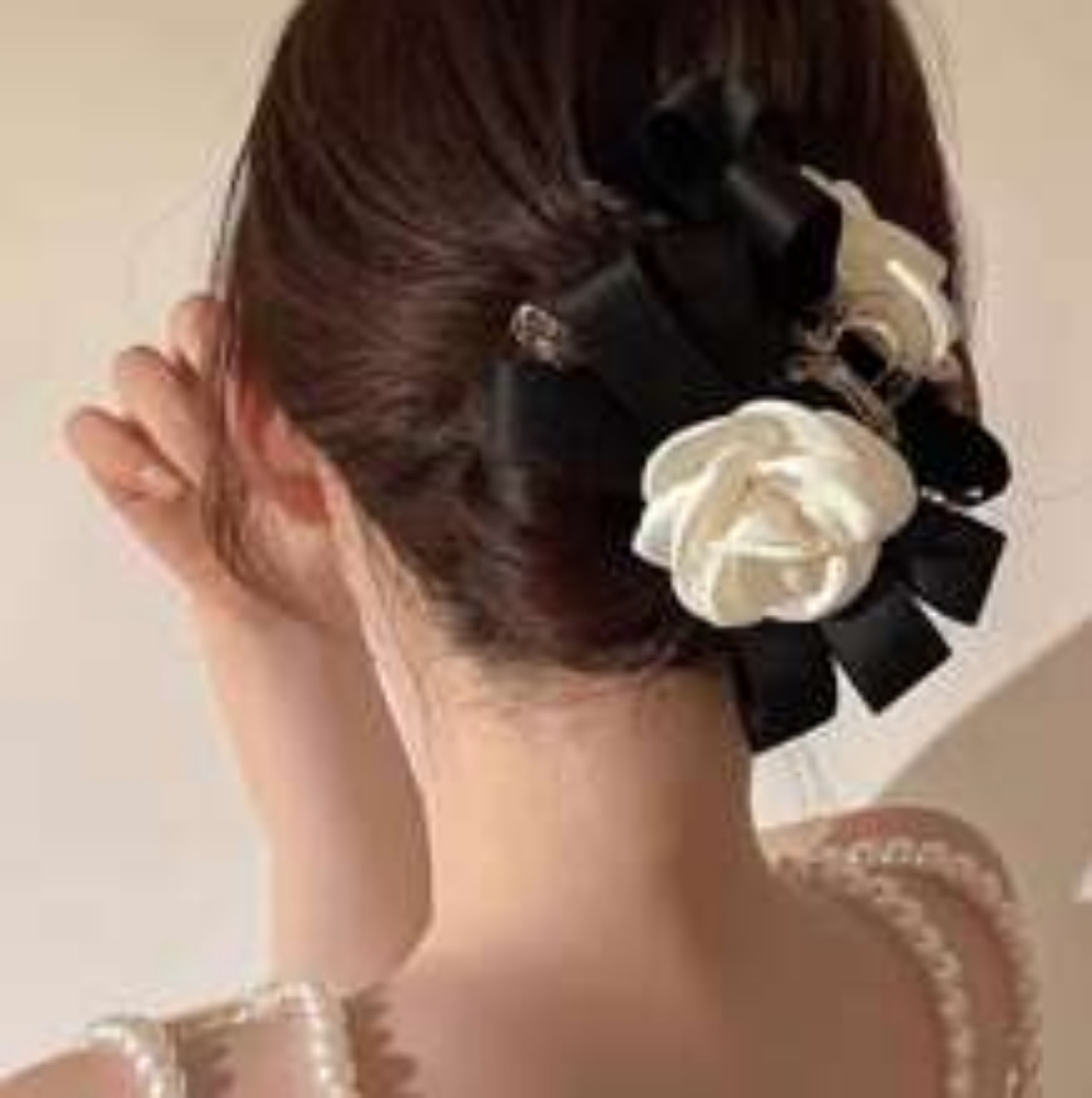 Women Flower Decor Fashionable Hair Claw